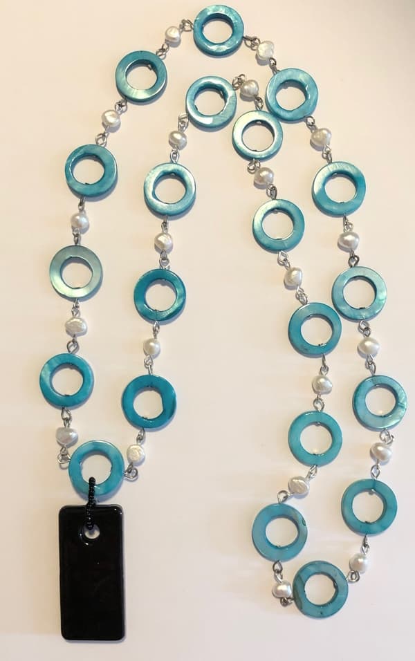 blå sötvattenspärlor halsband med hänge collier