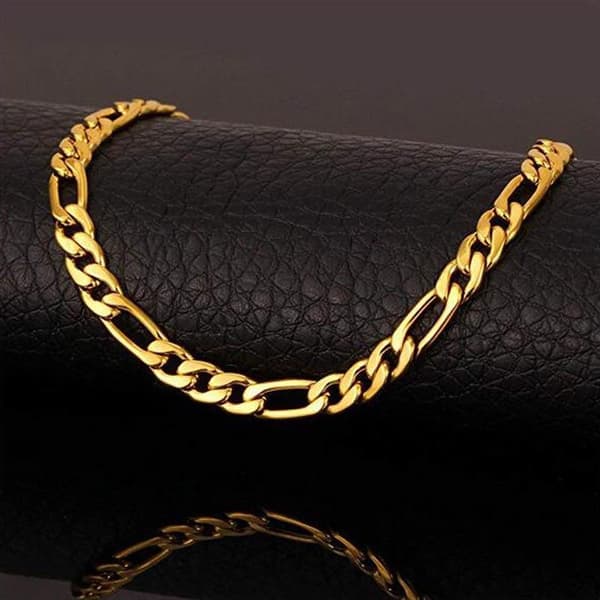 Guld Figaro halsband i stål med 18k guldplätering