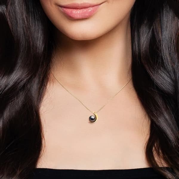 Compagnie Générale des Perles - Halvmåne hänge Äkta Tahitisk pärla Rund 9-10 mm 18 Cts Gult Guld - Damsmycken