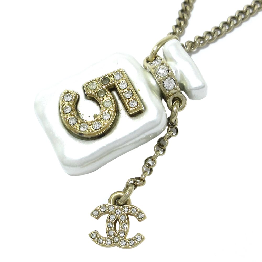 image of Pre-owned Chanel Chanel No.5 Perfume Bottle Necklace Silver