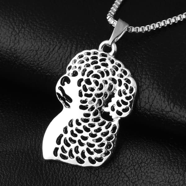 Gulligt Silver Halsband med ett hänge i form av en Hund / Dog - Lagotto - Silverpläterat