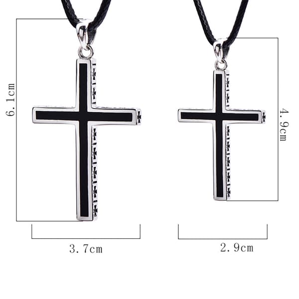 Trendigt korsh�ngande halsband