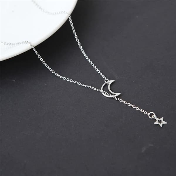 Chokerhalsband i zinklegering med måne- och stjärnhänge - Silver