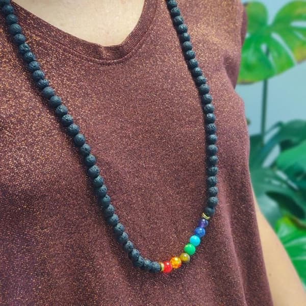 SHOP-STORY - "Healing of the 7 Chakras" halsband i lavastenar