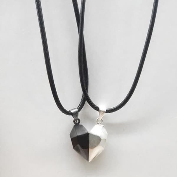 Halsband - FJFK - Magnetic Heart - Gothic Punk Style - 1 par - För män