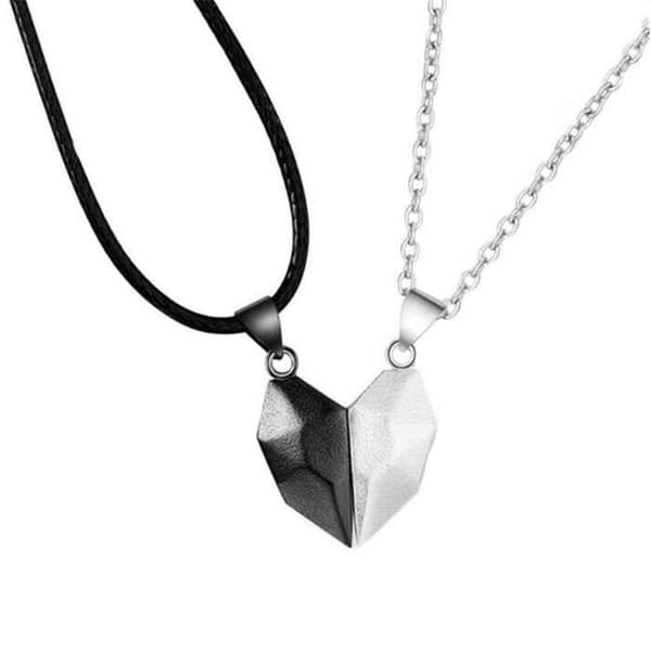 Wishing Stone Couples Halsband, Svart Vit Minimalist Two Souls One Heart Couple Halsband, Split Heart Puzzle Love Pendant