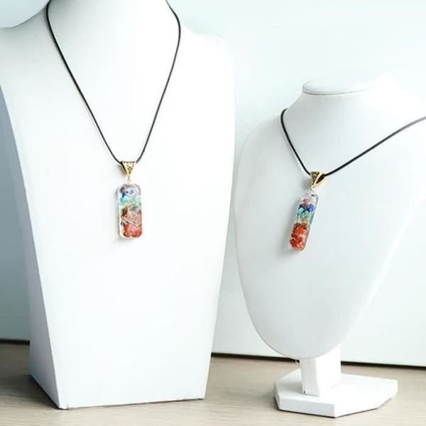 PC30377-1 PC Retro 7 Chakra hänge Reiki Healing Färgglada Chip Natursten Energihänge Halsband Pendel Amulet Scream20