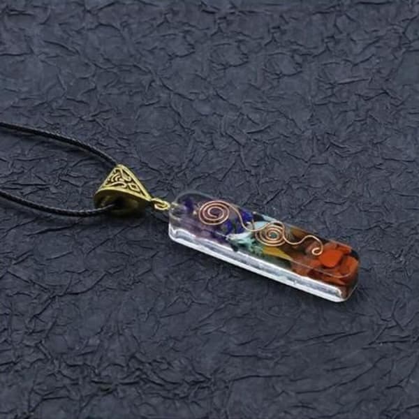 PC30377-1 PC Retro 7 Chakra hänge Reiki Healing Färgglada Chip Natursten Energihänge Halsband Pendel Amulet Scream20