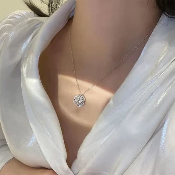 Klöver hjärta halsband i silver stål och strass