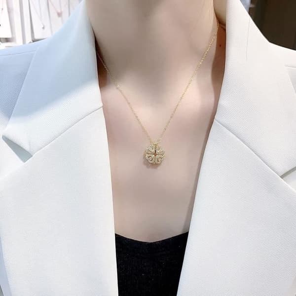Fyrklöver Halsband för kvinnor Tillplattad Vikning Love Heart Cubic Zirconia hänge