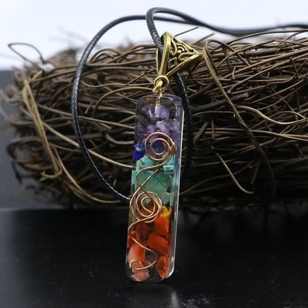Retro Reiki Healing Färgglada Chips Natursten Chakra Orgone Energy Pendel Halsband --60x10mm