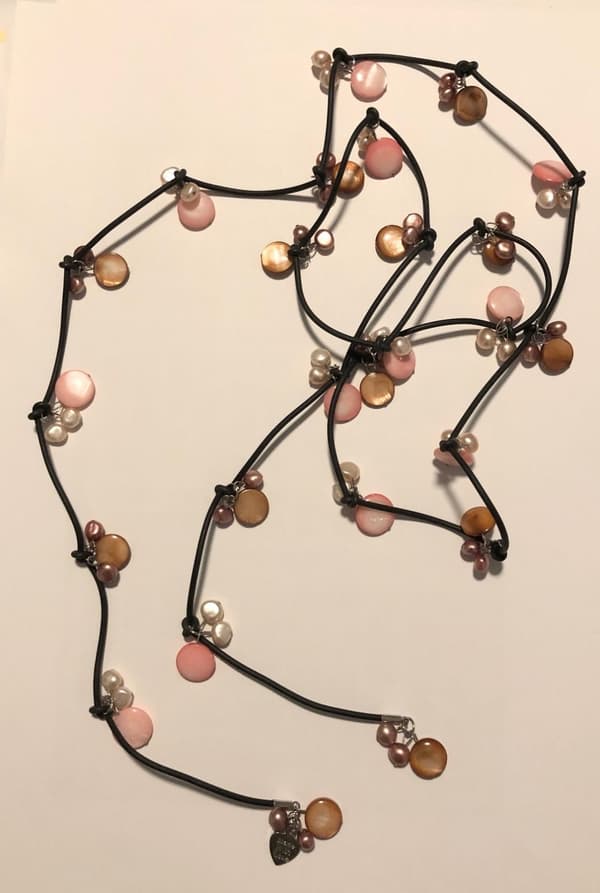 126 cm pärlhalsband snäckskalspärlor sötvattenspärlor