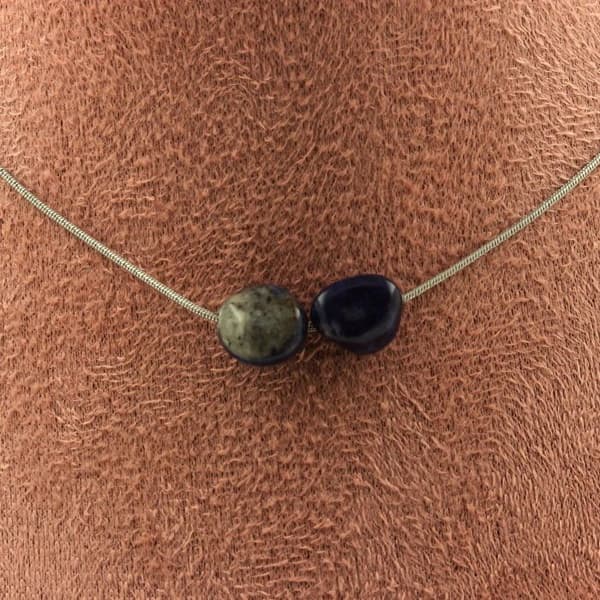 Halsband - Ett Bijoux - Sodalit från Brasilien - 2 pärlor - Rostfritt stål - Anpassningsbar storlek
