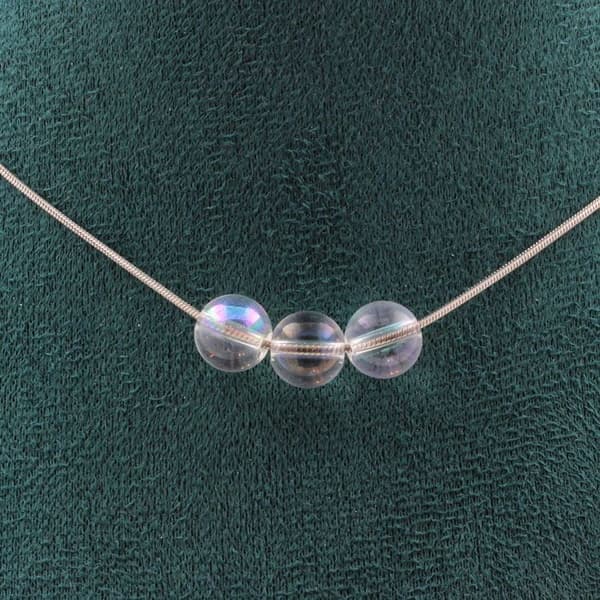 Halsband - ABIJOUX - 3 stenar Quartz Titan 8 mm - Rostfritt stål - Anpassningsbar storlek - Unisex