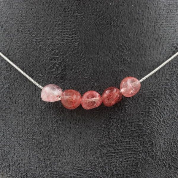 Halsband - ABIJOUX - 5 stenar Kvarts Jordgubbe - Rostfritt stål - Anpassningsbar längd - Unisex