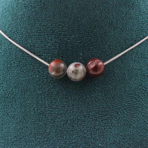 Halsband - ABIJOUX - Drakens blod jaspis - 3 pärlor 8 mm - Rostfritt stål - Anpassningsbar längd