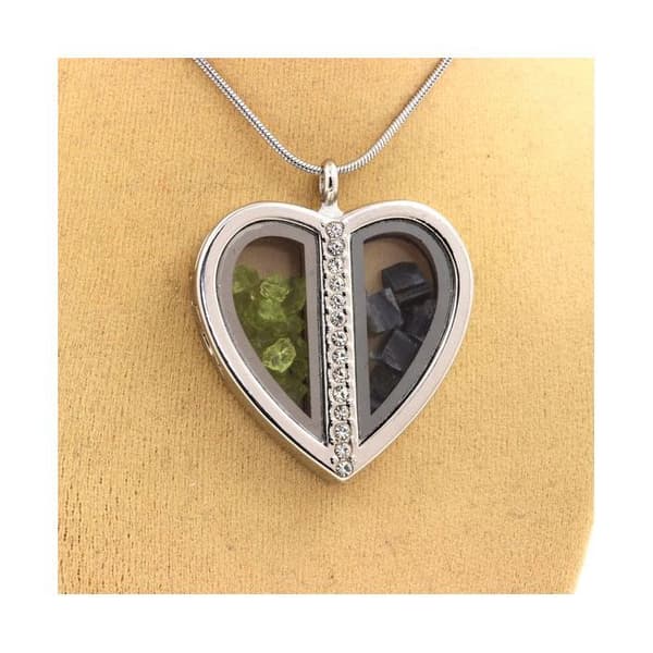 Stenar och mineraler. Peridot + Raw Kyanite Halsband. Hjärta modell.