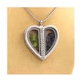 Miniatyrbild 3 av 3: Stenar och mineraler. Peridot + Raw Kyanite Halsband. Hjärta modell.