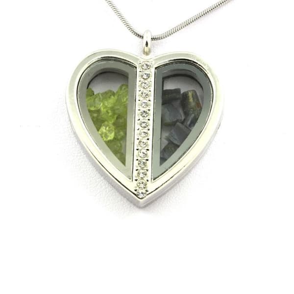 Stenar och mineraler. Peridot + Raw Kyanite Halsband. Hjärta modell.