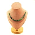 Miniatyrbild 1 av 4: Halsband - ABIJOUX - Epidot från Myanmar - 20 pärlor - Rostfritt stål - Anpassningsbar längd