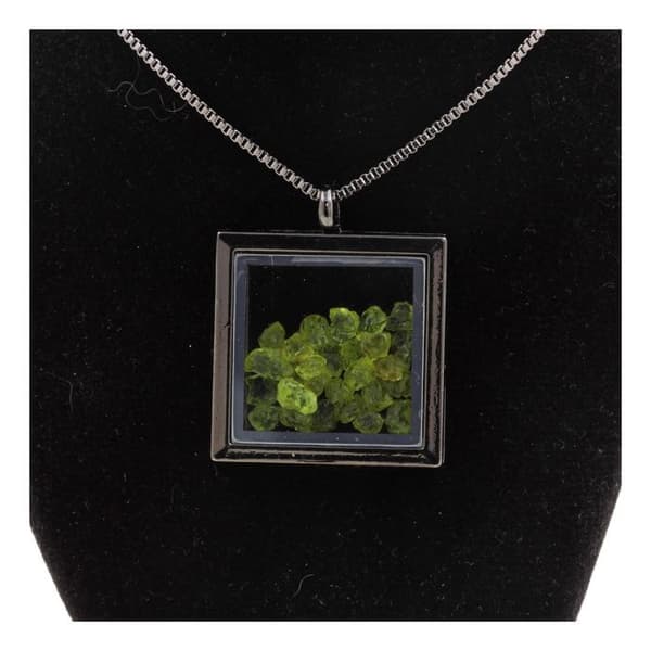 Collier - ABIJOUX - Fyrkantig modell - Rostfritt stål - Rå peridot - Svart