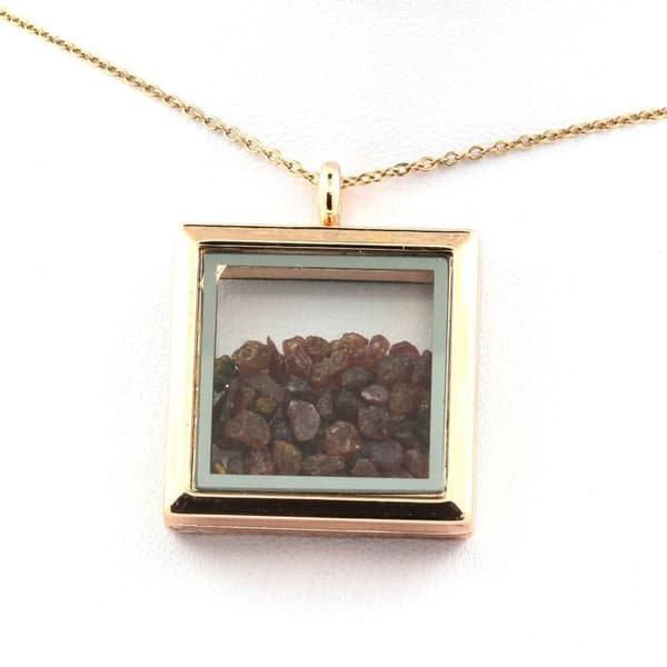 Collier - ABIJOUX - Kvadratisk modell - Rostfritt stål - Flytande glas - Rå rubin
