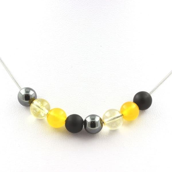 Stenar och mineraler. Hematit + Mattsvart Onyx + Citrin + Gul Agat 8 mm pärlhalsband Rostfri kedja.