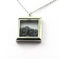 Miniatyrbild 1 av 3: Halsband - ABIJOUX - Rå safir - Rostfritt stål - Unisex - Fyrkantig modell - Silverfärgad