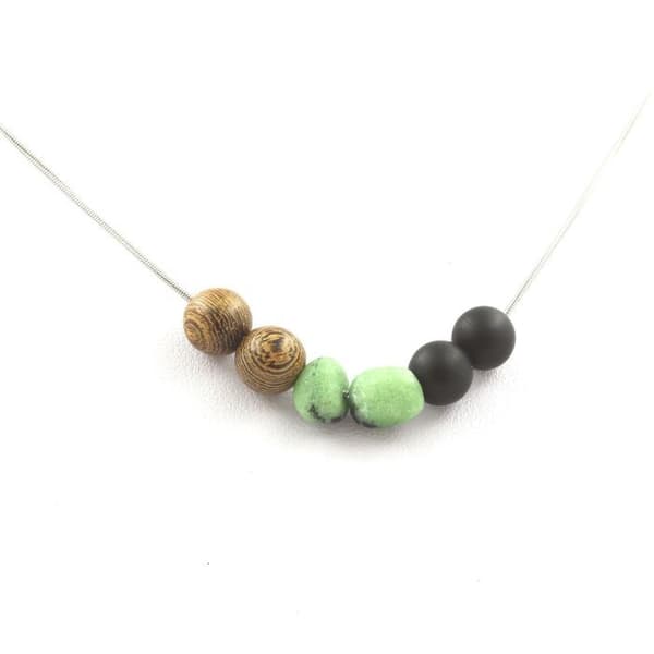 Collier - Ett smycke - Epidot från Myanmar - Svarta onyxpärlor - Rostfritt stål - Unisex
