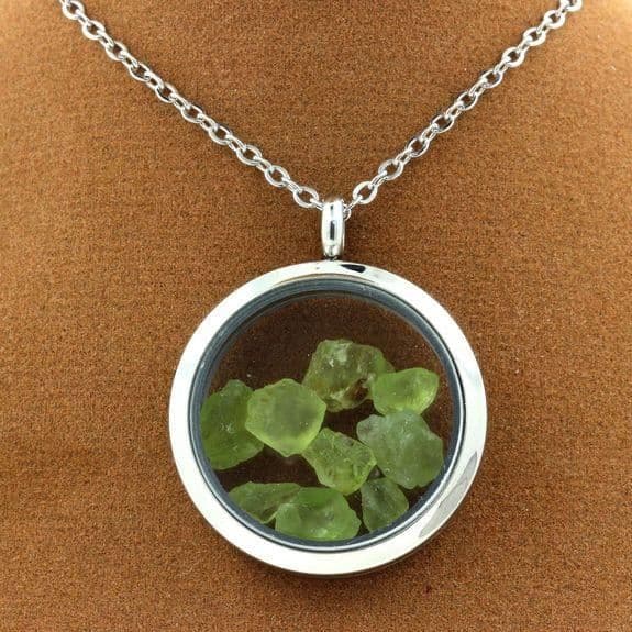 Collier - ABIJOUX - Pärlpendant Peridot rå - Rostfritt stål - Silver - Unisex