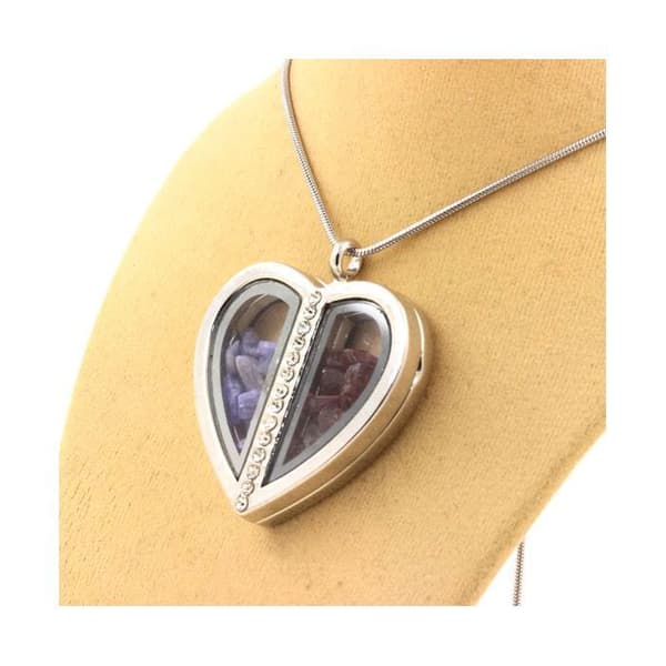 Stenar och mineraler. Tanzanit + rå Rhodolite granat halsband. Hjärta modell.