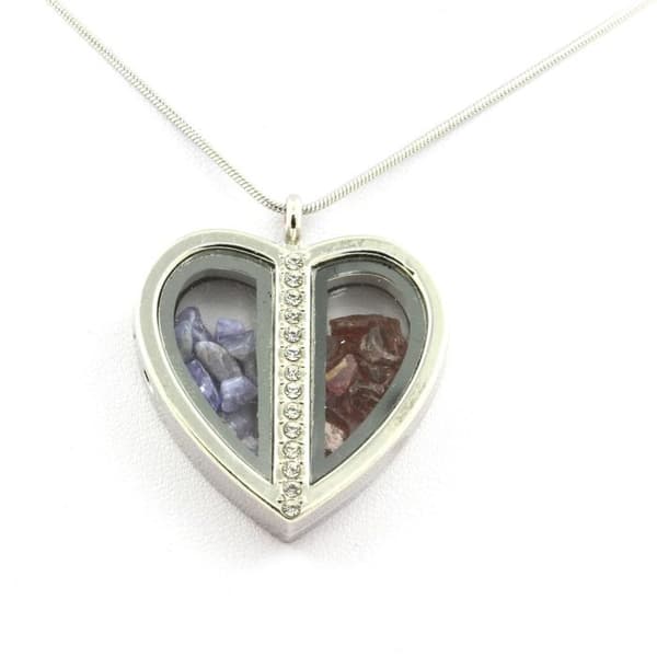 Stenar och mineraler. Tanzanit + rå Rhodolite granat halsband. Hjärta modell.