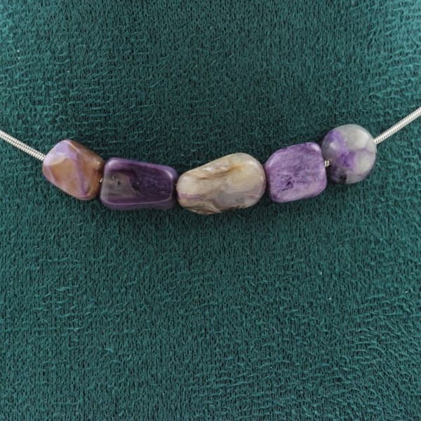 Halsband - Ett Bijoux - Charoit från Ryssland - 5 pärlor - Rostfritt stål - Justerbar längd