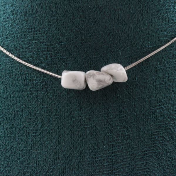 Halsband - ABIJOUX - Howlite USA - 3 pärlor - Rostfritt stål - Justerbar längd