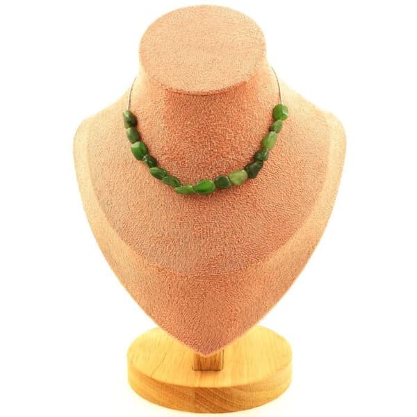 Halsband - Ett smycke - Jade nefrite från Sibirien - 15 pärlor - Kedja i stål - 45 cm