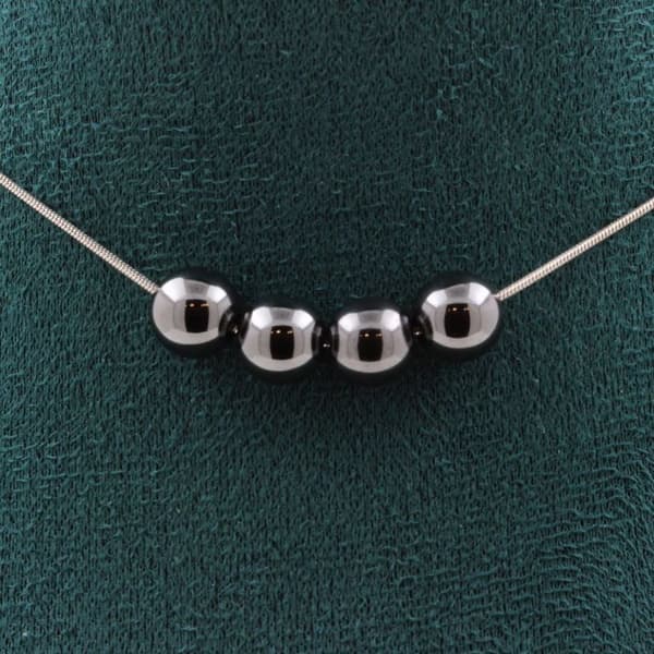 Collier - ABIJOUX - Hematit 8 mm - Rostfritt stål - Anpassningsbar storlek - Unisex