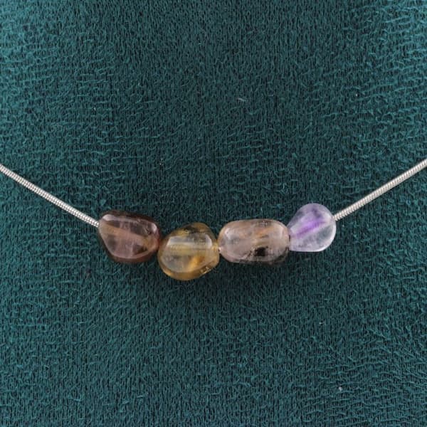 Halsband - ABIJOUX - Auralite från Kanada - 4 pärlor - Rostfritt stål - Anpassningsbar längd