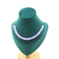 Miniatyrbild 1 av 4: Halsband - ABIJOUX - Lavendelkalcedon - 20 pärlor 8 mm - Rostfritt stål - 45 cm