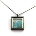 Miniatyrbild 1 av 3: Stenar och mineraler. Raw Paraiba Apatit Halsband. Fyrkantig modell. Svart färg.