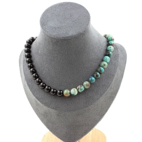 Halsband - En Bijoux - Krysokolla från Namibia 7A - Svart agat 8 mm - Längd 45 cm - Mixad