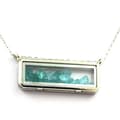 Miniatyrbild 1 av 3: Stenar och mineraler. Raw Paraiba Apatit Halsband. Rektangelmodell.