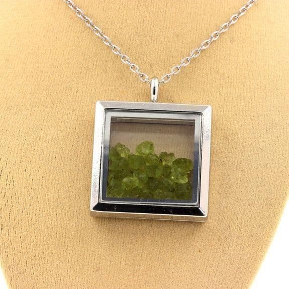 Collier - ABIJOUX - Oäkta peridot - Fyrkantig modell - Rostfritt stål - Unisex