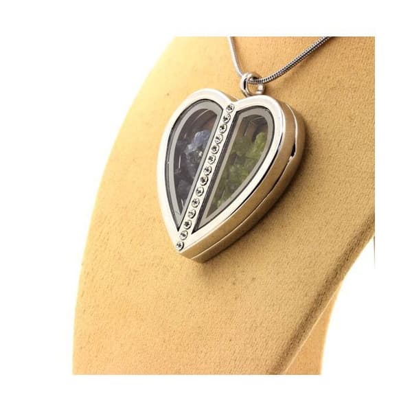 Stenar och mineraler. Safir + Raw Peridot Halsband. Hjärta modell.