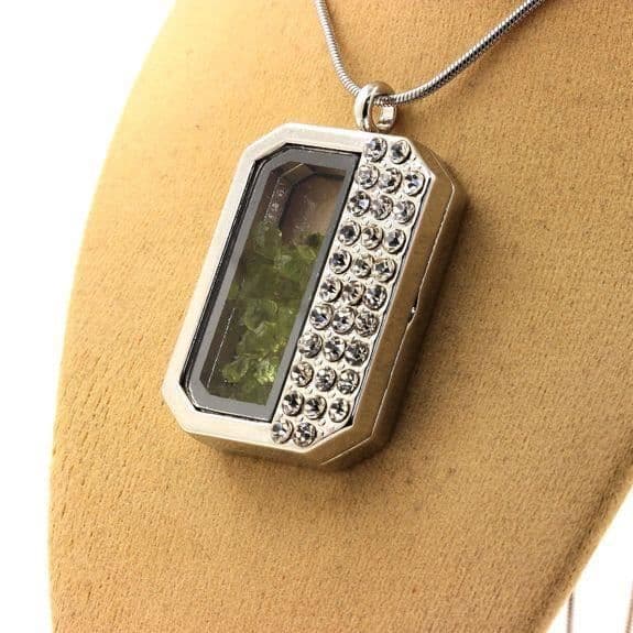 Collier - ABIJOUX - Rå peridot - Rostfritt stål - Unisex - 43x26 mm