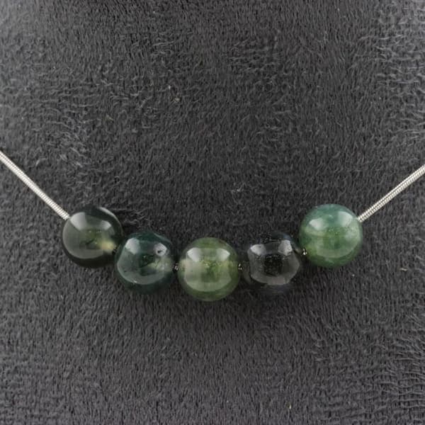 Halsband - Ett smycke - Mossa agat 8 mm - 5 pärlor - Rostfritt stål - Anpassningsbar storlek