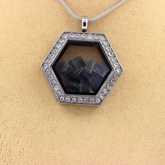 Collier - ABIJOUX - Rå kyanit - Hexagonmodell - Rostfritt stål - Unisex