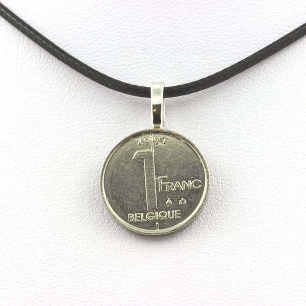 Collier - Frankrike - Albert II - 1 franc - Svart läderrem - 18 mm