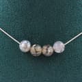 Miniatyrbild 1 av 4: Halsband - A Bijoux - Drakband agater - 4 pärlor 8 mm - Kedja i stål - Anpassningsbar storlek