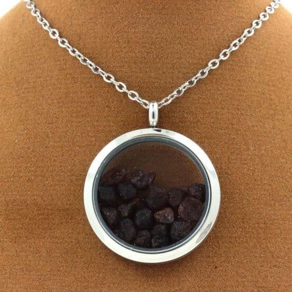 Halsband - ABIJOUX - Rå granatmedaljong - Rostfritt stål - 30 mm - Unisex