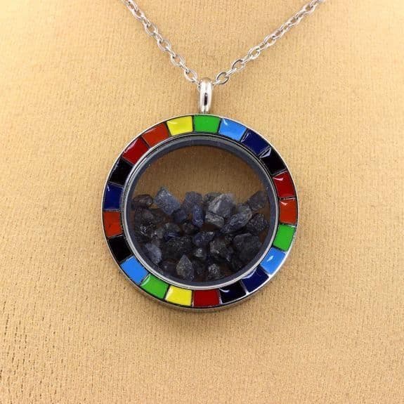 Halsband - ABIJOUX - Modell Regnbåge - Obehandlad safir - Rostfritt stål - Unisex